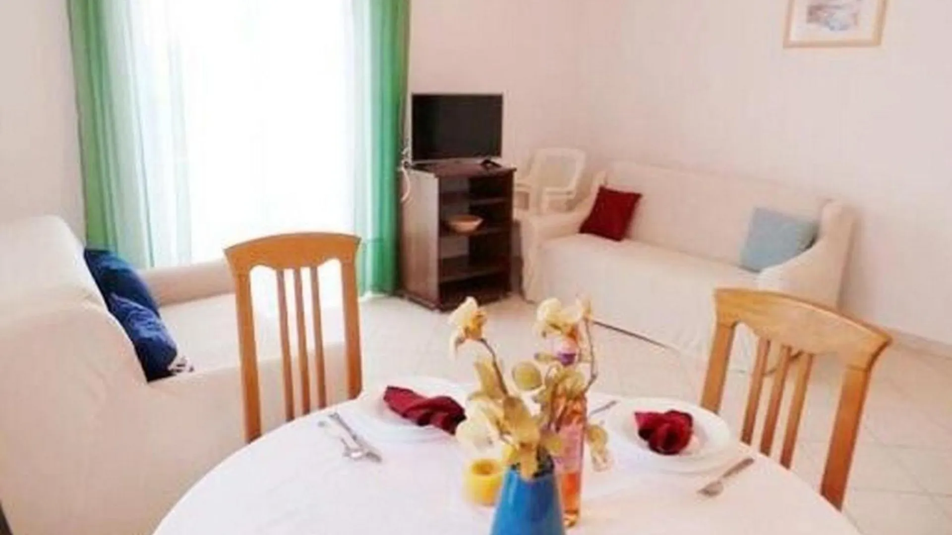 Apartments Ana-Marija Nin